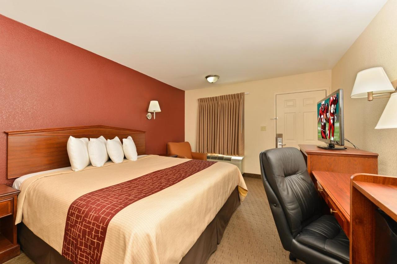 Red Roof Inn Dalton Esterno foto